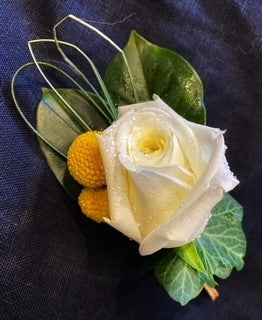 Wrist Corsages & Buttonholes